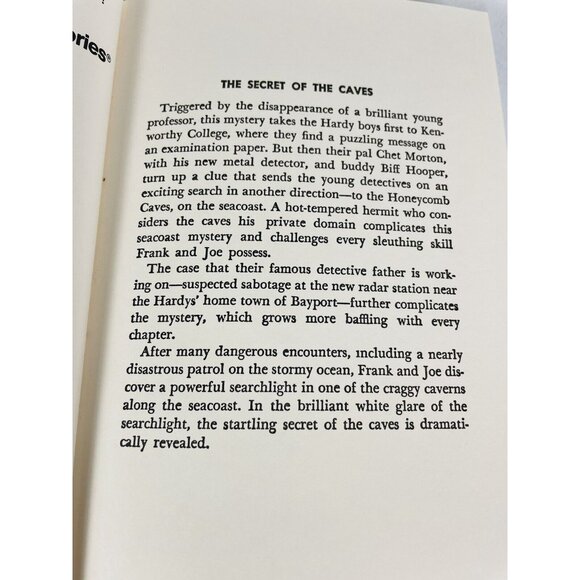 The Secret of the Caves Hardy Boys Book 7 Vintage Hardcover Adventure - Picture 3 of 11